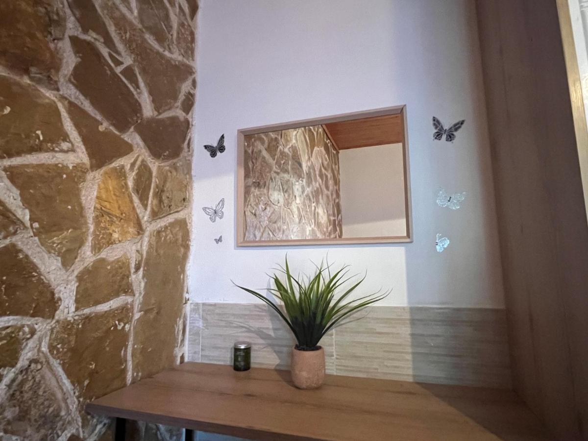Artemis Apartment Near Athens Airport Eksteriør billede